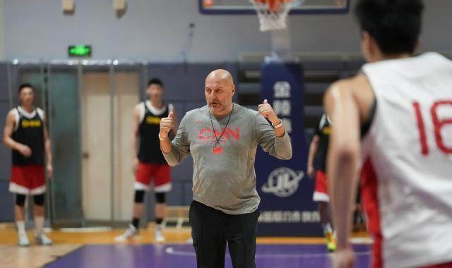 即时比分-20分大胜佛得角！乔帅令中国男篮改头换面